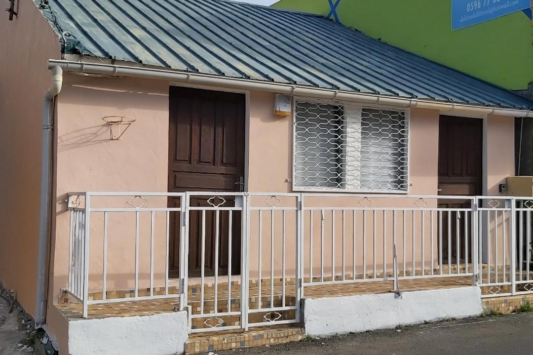 Le père marchand Villa Bellefontaine Esterno foto